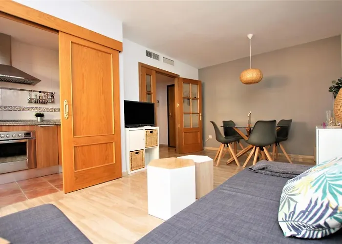 Beachfront La Jacaranda アパート マルベーリャ