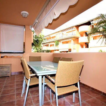 Beachfront La Jacaranda Apartamento *