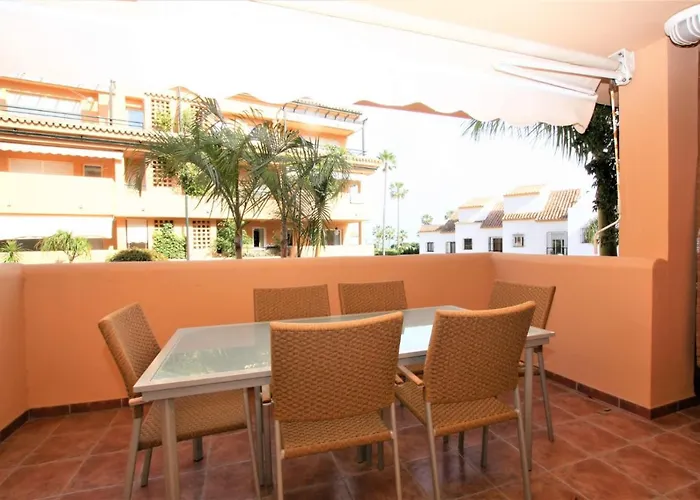 Beachfront La Jacaranda * Marbella