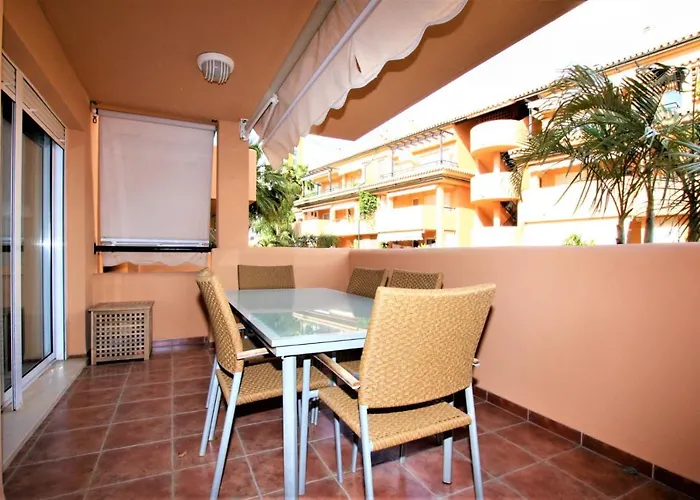 Beachfront La Jacaranda Апартаменты *