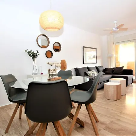 Beachfront La Jacaranda Apartman *